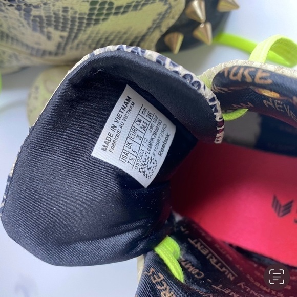 Melody Ehsani X Reebok Love Snakeskin Spike Sneakers 7.5 - Picture 4 of 4